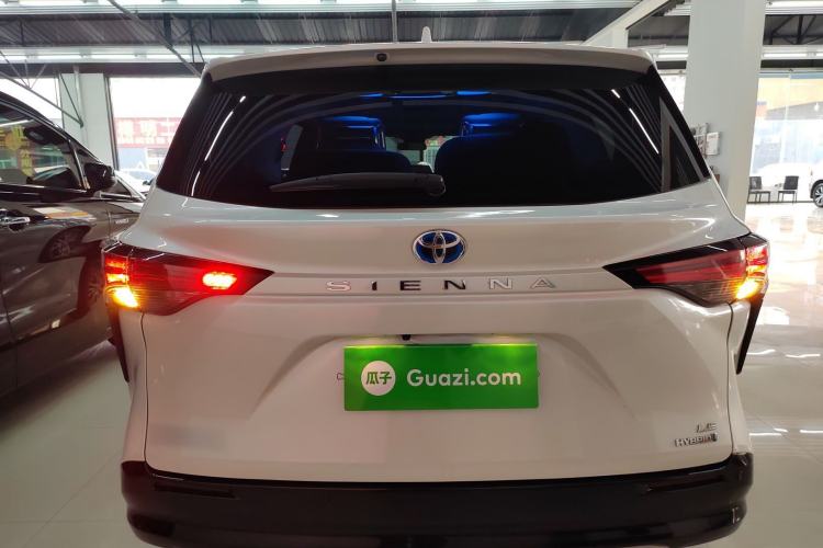 Used Toyota Sienna 2023 2.5L Hybrid Comfort Edition
