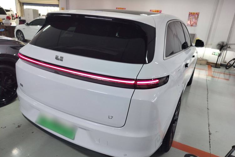 Used Li Auto L7 2023 Pro Model
