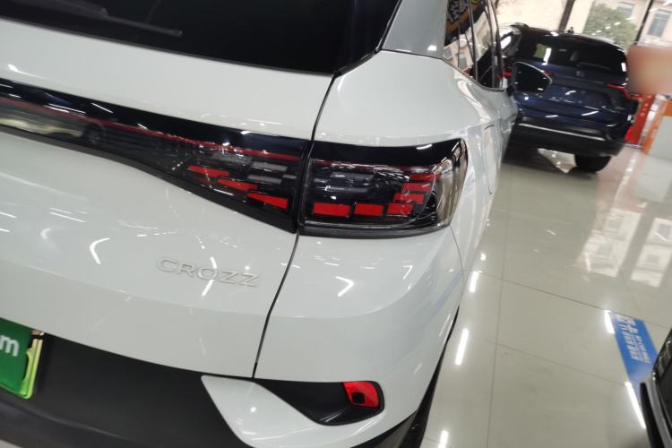 Used Volkswagen ID.4 CROZZ 2024 PURE+ model