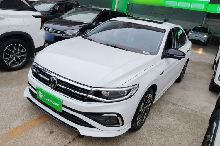 Used Volkswagen Bora 2023 300TSI DSG Prestige Edition
