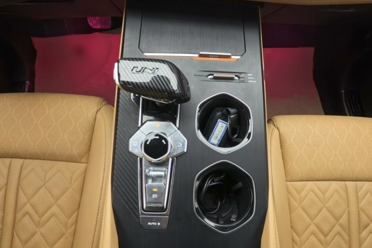 Used Changan UNI-K 2021 2.0T All-Wheel Drive Prestige Version
