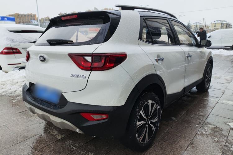 Used Kia kx1 Stonic 2021 1.4L CVT Fun & Sunroof Model
