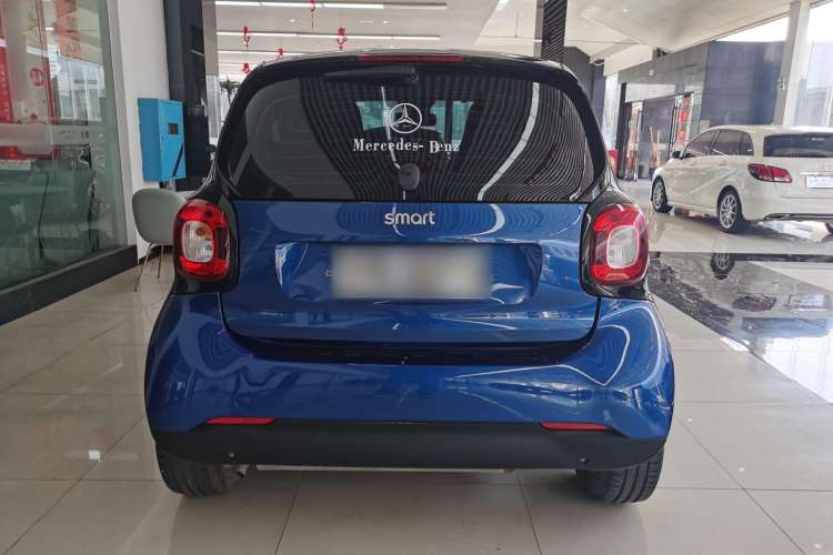 Used  fortwo 2018 1.0L 52kW Hardtop Dynamic Version China V
