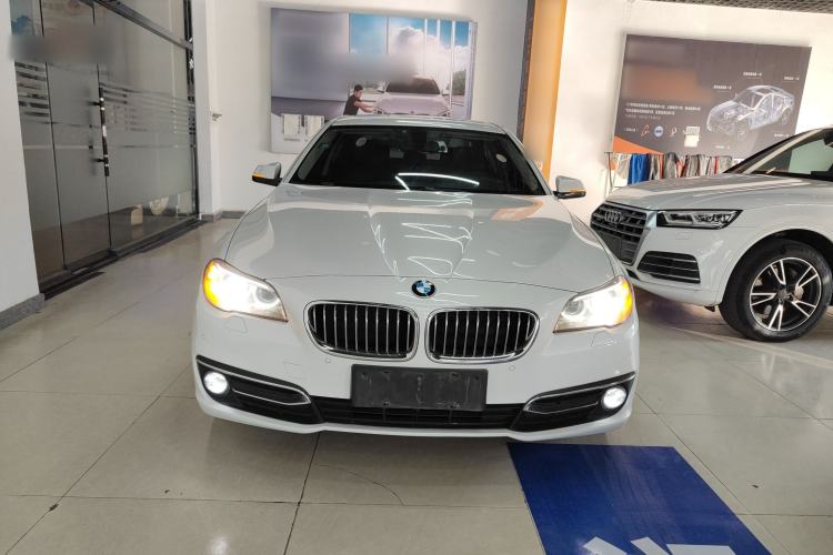 Used BMW 5 Series 2014 525Li Luxury Design Package
