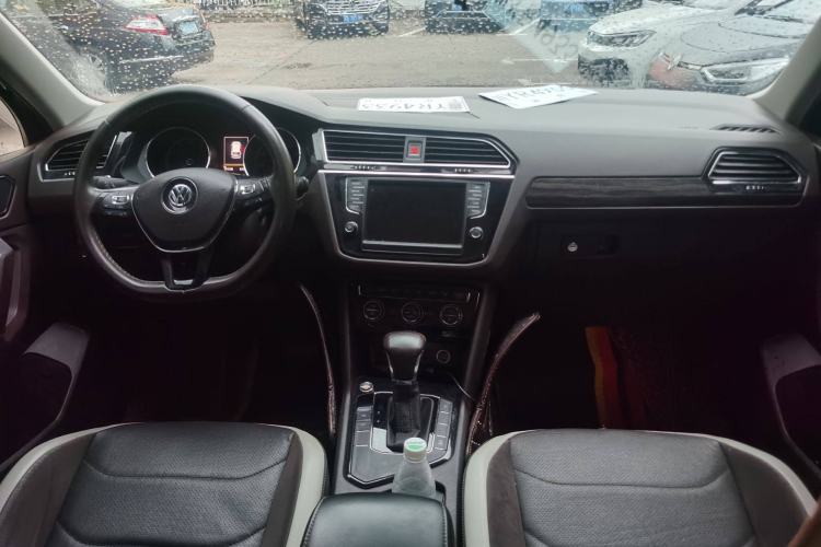 Used Volkswagen Tiguan L 2017 330TSI Automatic Two-Wheel Drive Luxury Edition
