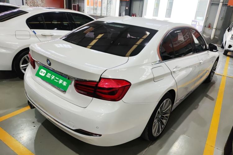 Used BMW 3 Series 2018 320Li Leading Luxury Package
