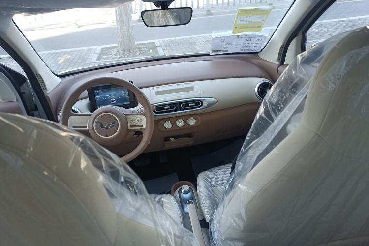 Used Wuling Hongguang MINIEV 2025 Four-Door Version Advanced Edition
