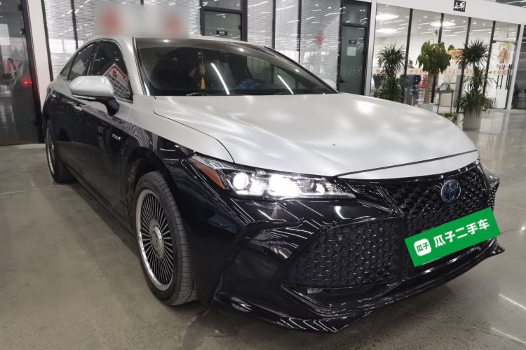 Used Toyota Avalon 2019 Dual-Engine 2.5L Limited Flagship Edition China VI Standard