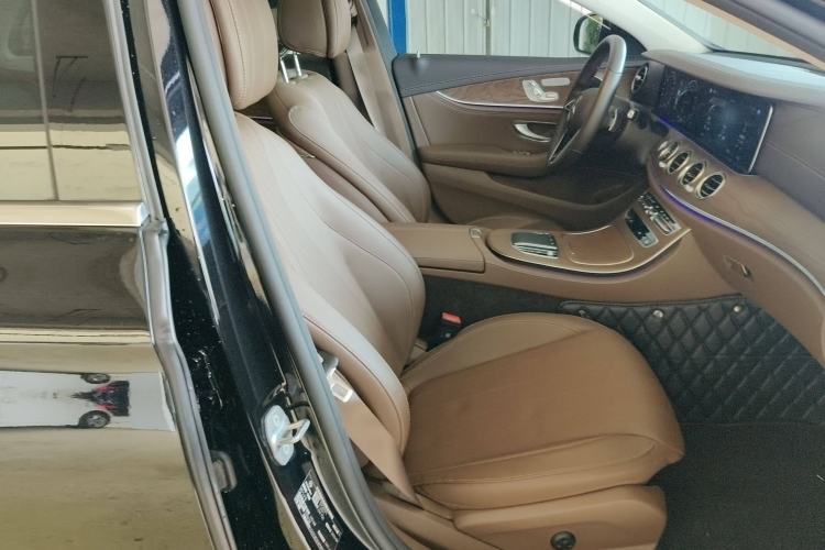 Used Mercedes-Benz E-Class 2023 Updated E 300 L Fashion Edition
