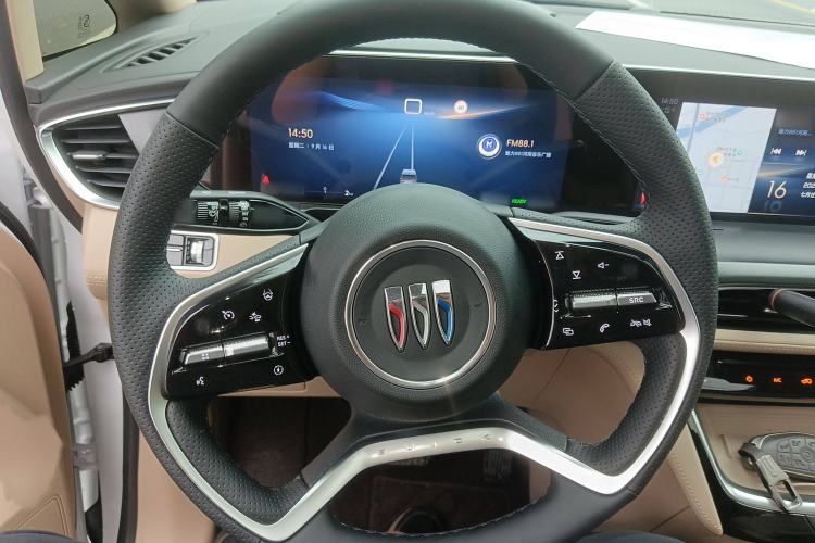 Used Buick GL8 New Energy 2025 Lu Shang Luxury Edition 7-Seater
