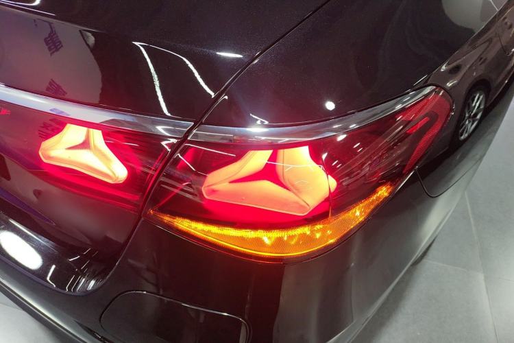 Used Mercedes-Benz E-Class New Energy 2024 E 350 e L Plug-in Hybrid Sedan