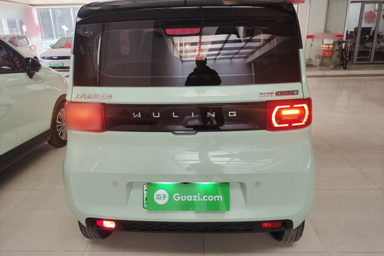 Used Wuling Hongguang MINIEV 2021 Macaron Sandwich Model 120 km Lithium Iron Phosphate