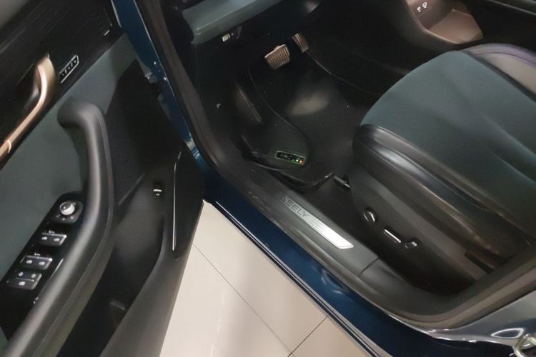 Used Geely Auto Monjaro L 2021 2.0TD DCT EVO Two-Wheel Drive Smart Luxury Version