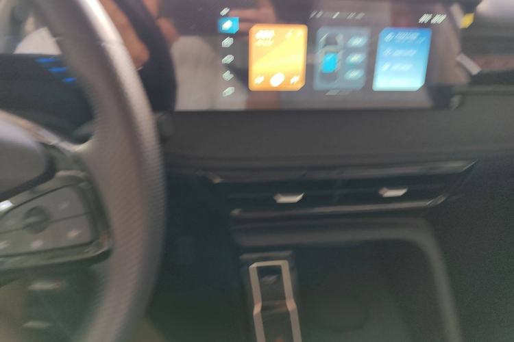 Used Roewe i5 2023 1.5L CVT Luxury Edition
