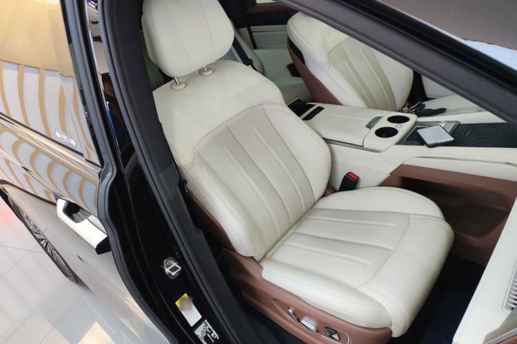 Used BYD Xia 2025 DM-i 1.5T 180km Beyond Edition
