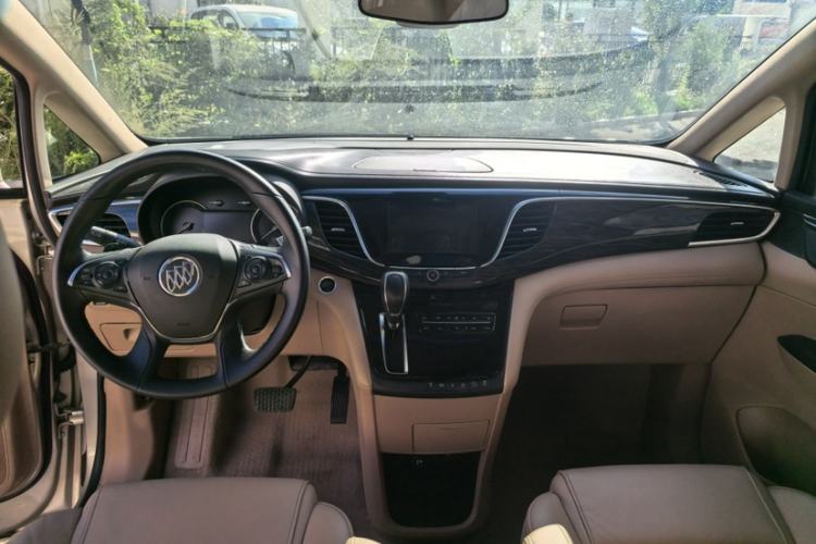 Used Buick GL8 2017 ES 28T Flagship Model China V Standard
