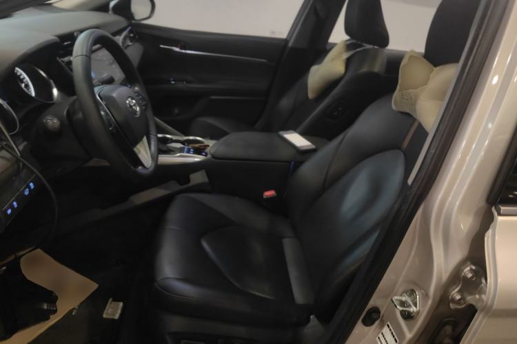 Used Toyota Camry 2019 Dual-Engine 2.5 HG Luxury Edition China VI Standard