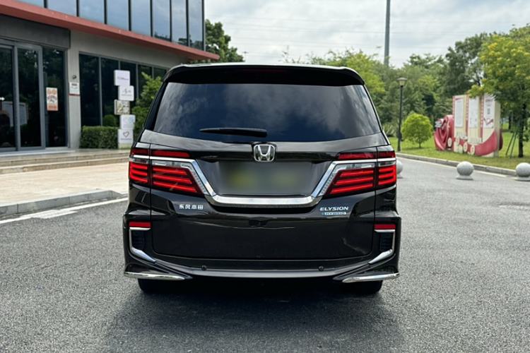 Used Honda Elysion 2019 2.0L Hybrid Supreme Edition
