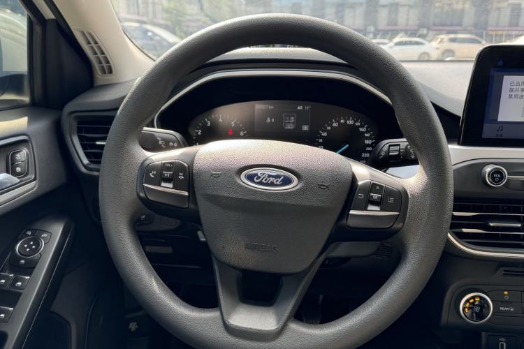 Used Ford Focus 2019 Hatchback 1.5L Manual FENGYUE Model China V Standard