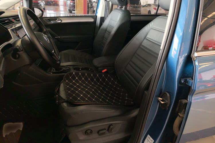 Used Volkswagen Touran 2022 Volkswagen Touran L 280TSI DSG Boundary Edition 7 Seats
