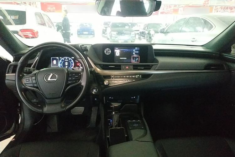 Used Lexus ES 2020 200 Excellence Edition