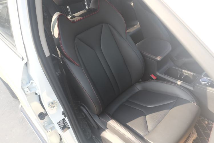 Used Changan Lantop 2023 2.0T Manual 4x4 Diesel Flagship Long-Box Version
