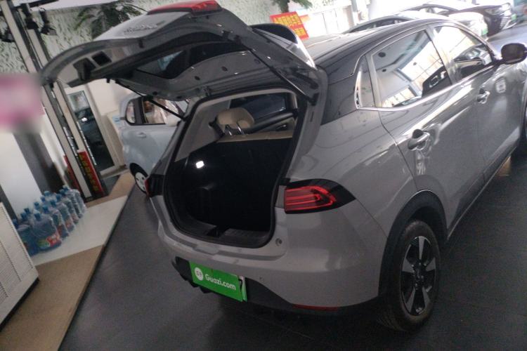 Used Wuling Bingo PLUS 2024 510 km Flagship Edition Four-Seater Version
