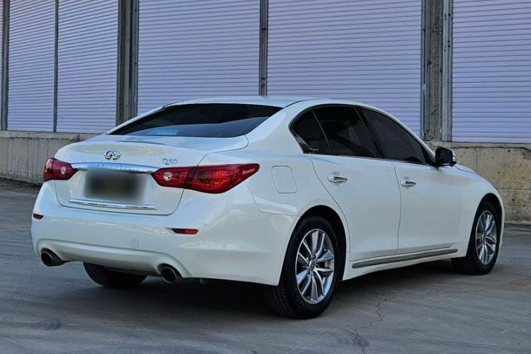 Used Infiniti Q50L 2016 2.0T Enjoyment Edition
