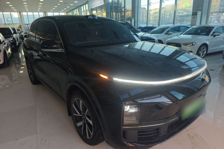 Used Li Auto L8 2023 Pro Model
