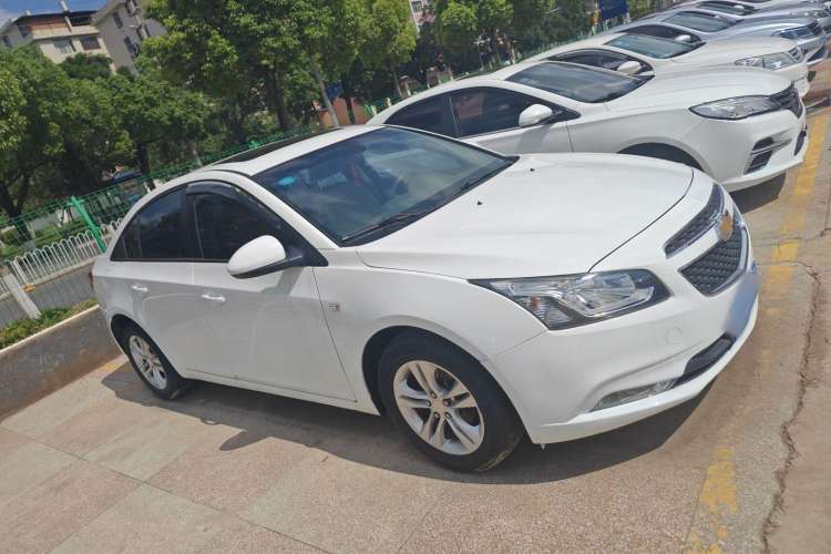 Used Chevrolet Cruze 2015 1.5L Classic SE MT

