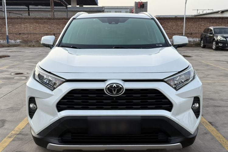 Used Toyota RAV4 2022 2.0L CVT Two-Wheel Drive Fashion Edition
