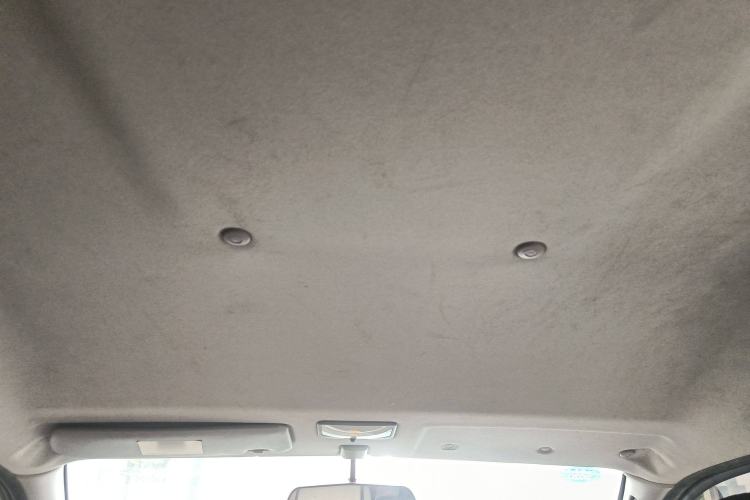 Used FORTHING Lingzhi 2016 V3 1.5L 7-Seater Luxury Model China IV Standard
