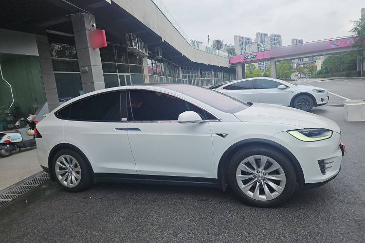 Used Tesla Model X 2019 Long-Range Version
