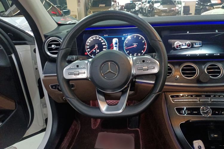Used Mercedes-Benz E-Class 2019 E 300 L Sporty and Stylish Model