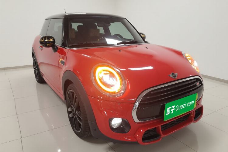Used MINI MINI 2018 1.5T COOPER Racing Driver