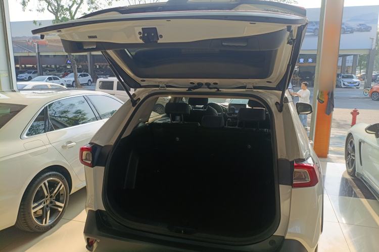 Used Toyota Wildlander 2022 Updated Version 2.0L CVT Two-Wheel Drive Leading Edition
