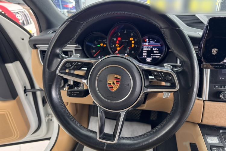 Used Porsche Macan 2017 Macan 2.0T
