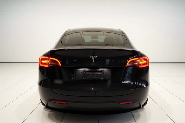 Used Tesla Model Y 2024 Rear-Wheel-Drive Version