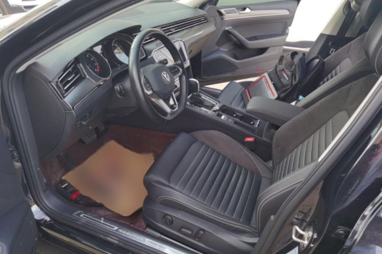 Used Volkswagen Magotan 2020 330TSI DSG Leading Model
