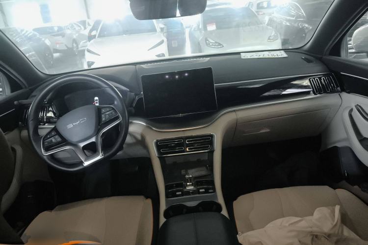 Used BYD Song PLUS New Energy 2023 Champion Edition EV 520KM Flagship Model
