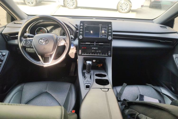 Used Toyota Avalon 2019 Dual-Engine 2.5L Luxury Edition China VI Standard
