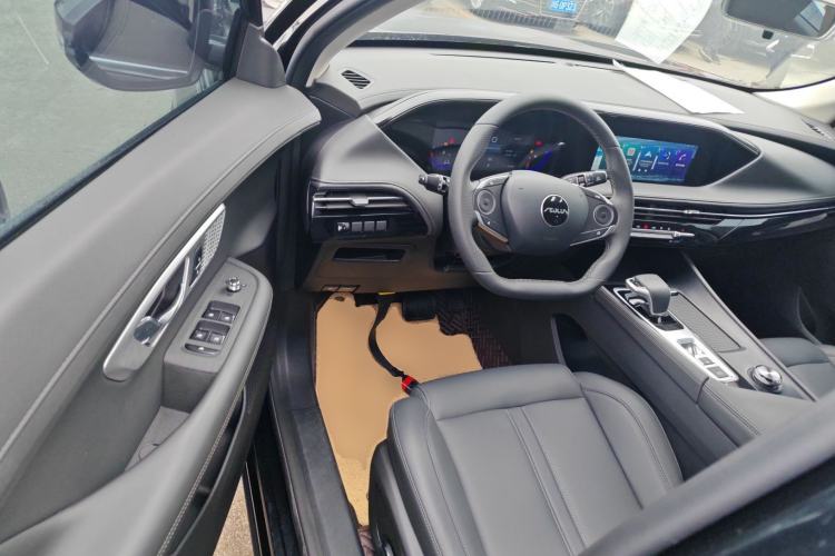 Used Dongfeng Aeolus Huge 2024 Mach Power 1.5T Luxury Model