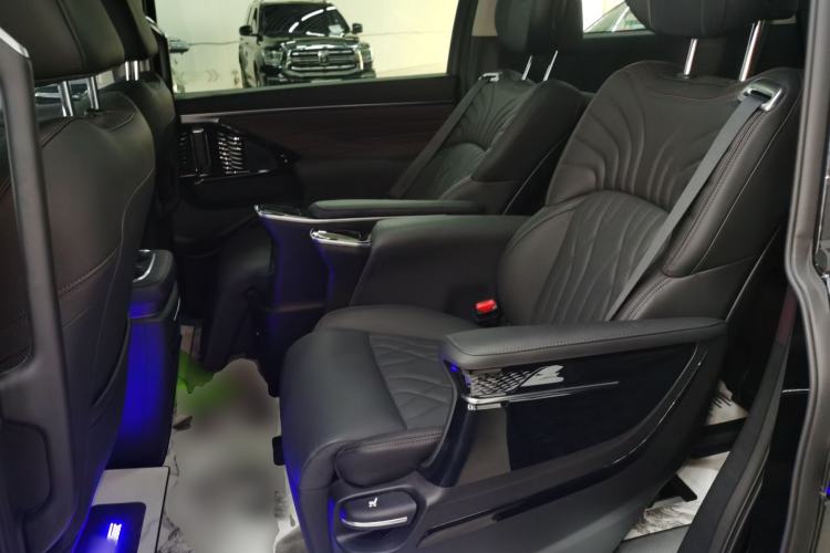 Used GAC Trumpchi M8 2024 Master Series 400T Prestige Edition
