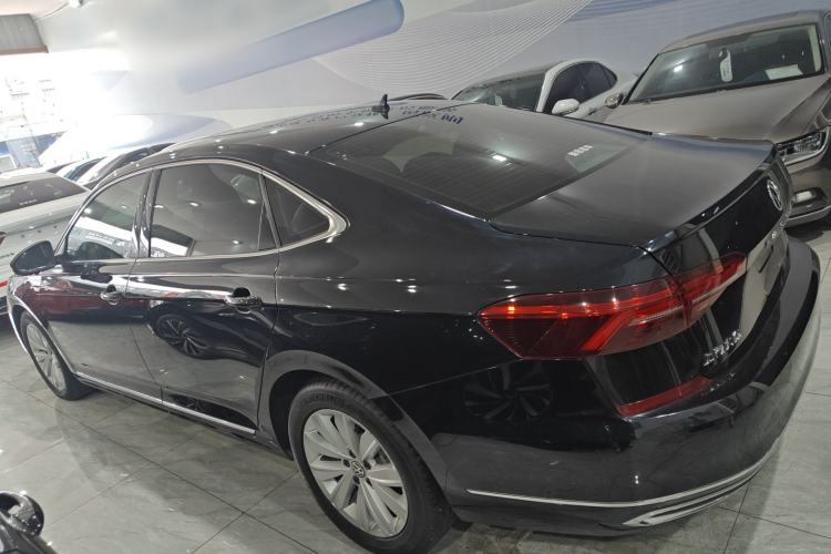 Used Volkswagen Passat 2019 330TSI Elite Edition China VI
