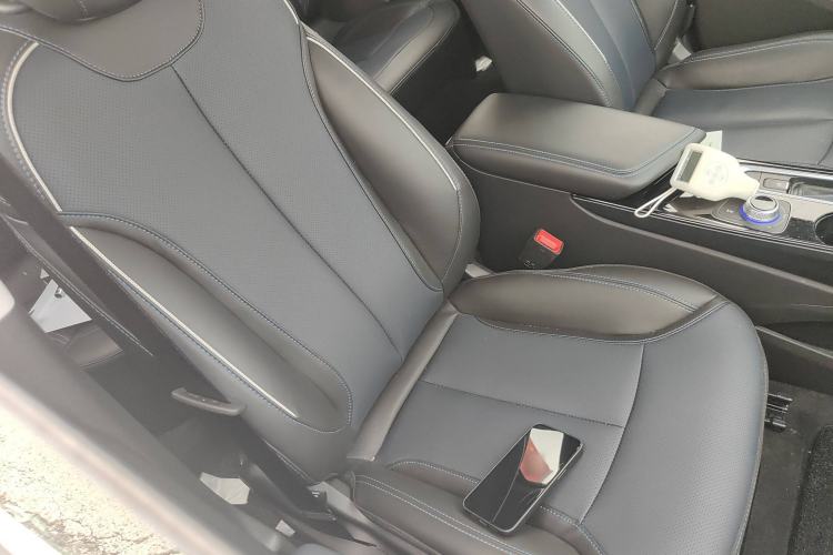 Used Buick Velite 6 2023 430km Range Commuter Version
