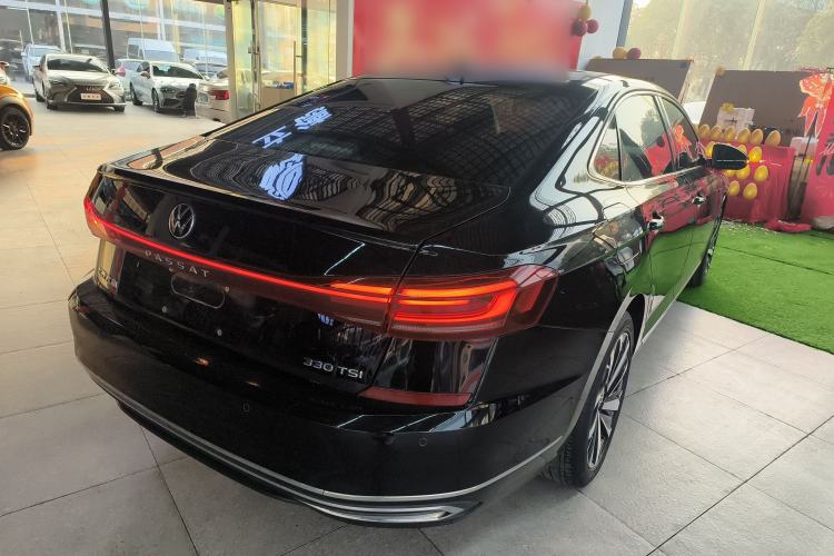 Used Volkswagen Passat 2023 330TSI Elite Edition
