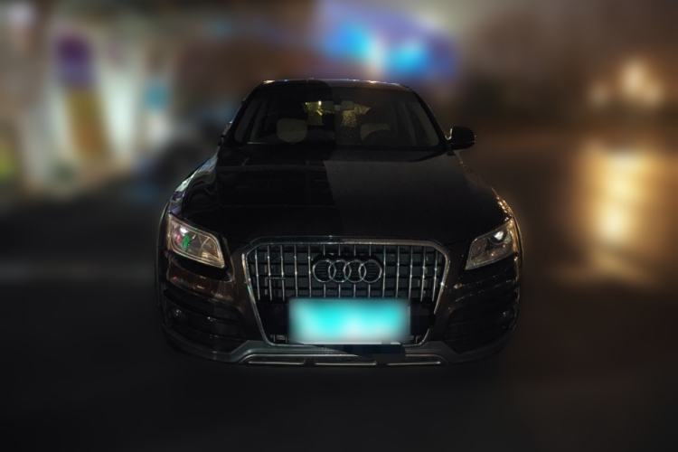 Used Audi Q5 2018 Collector's Edition 40 TFSI Technology Model
