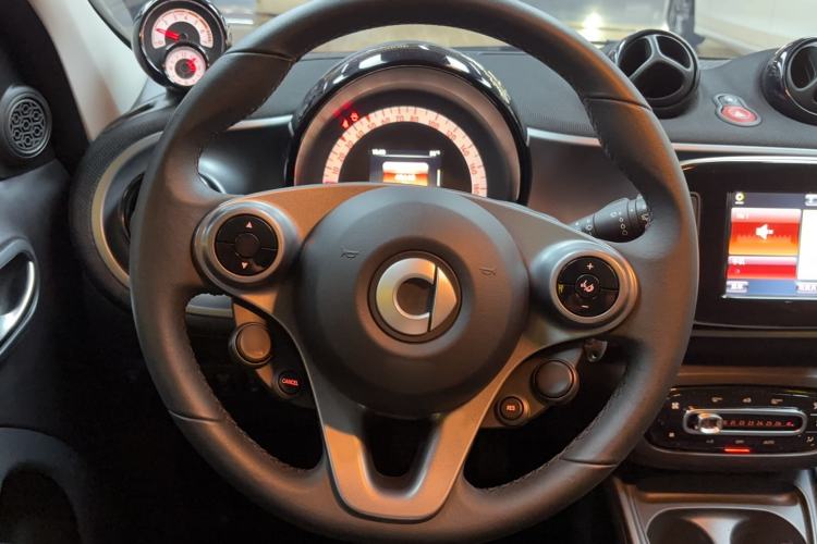 Used  forfour 2016 0.9T 66 kW Pioneer Edition