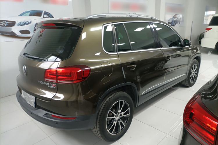 Used Volkswagen Tiguan 2015 1.8TSI Automatic All-Wheel-Drive Luxury Model
