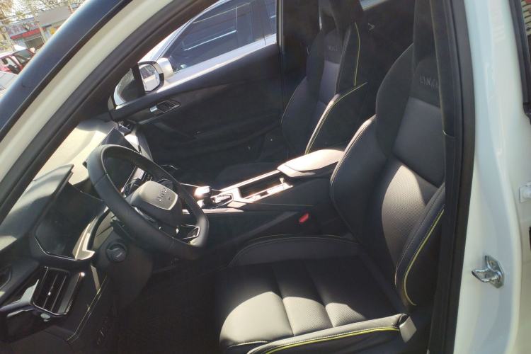 Used Lynk & Co 06 2023 Remix 1.5T Dynamic Halo
